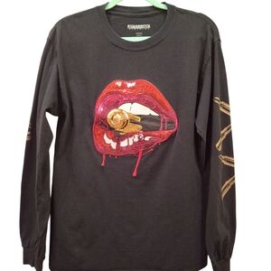 Hardten,Unisex,Black, Graphic Sequin Shirt with Red and Gold Design. No flaws